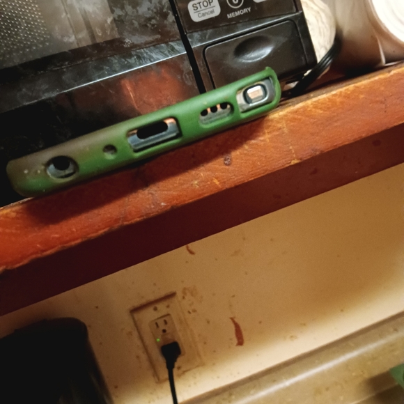 Cellphone - Picture 2 of 3